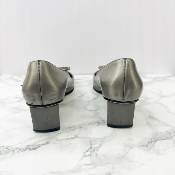 Salvatore Ferragamo Megan Metallic Grey Leather Pumps Size‎ 8 - Picture 3 of 9
